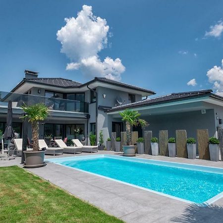Luxurioese Penthaus Wohnung Anif Exteriör bild